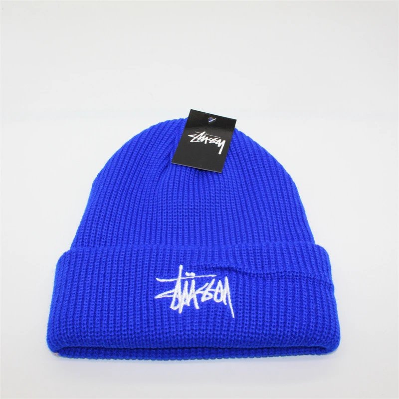 宝蓝色 宝蓝色