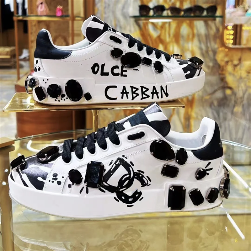 深棕色 深棕色