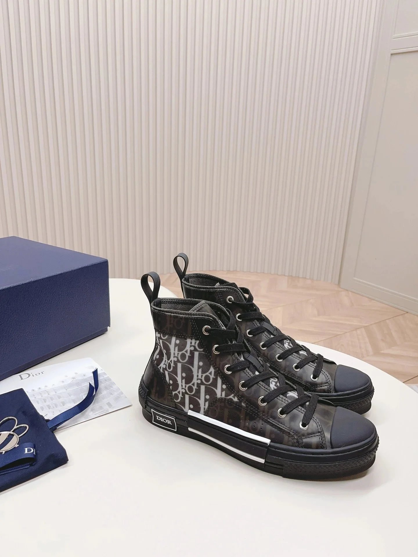 15 15