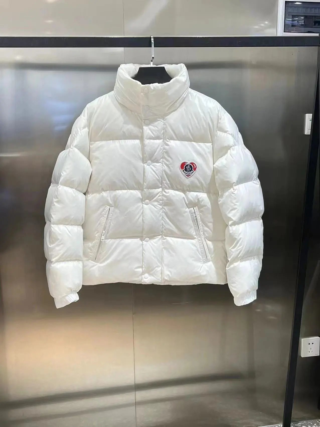 6 6