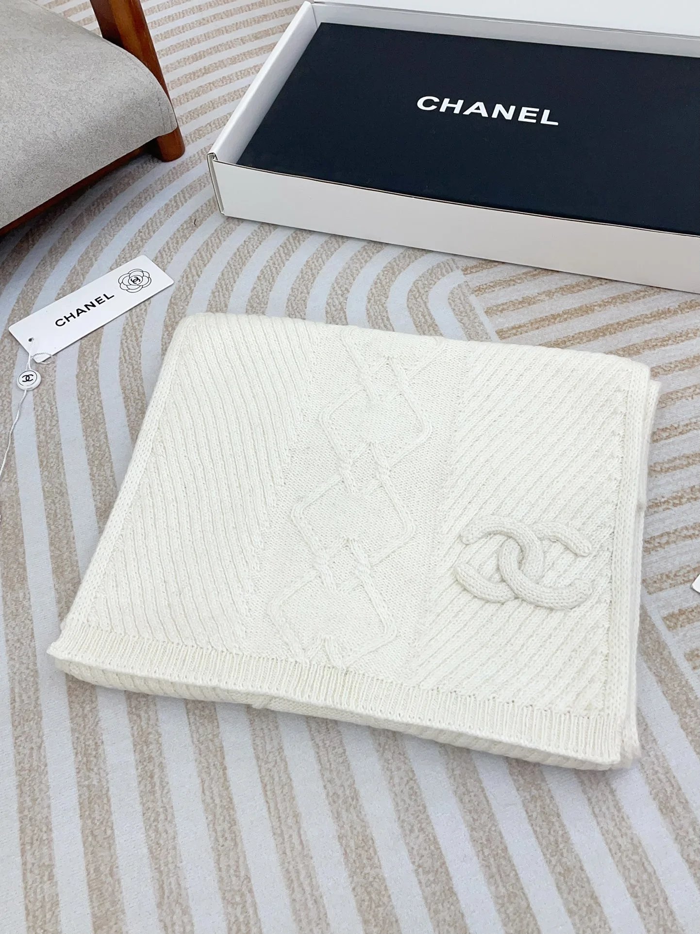 8 8