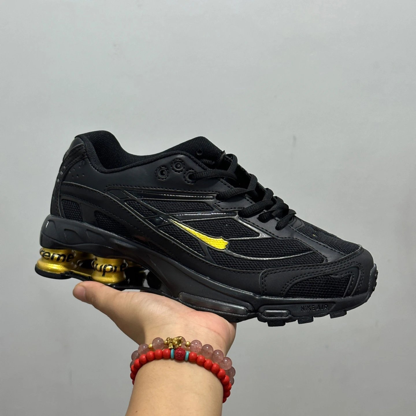 9 9