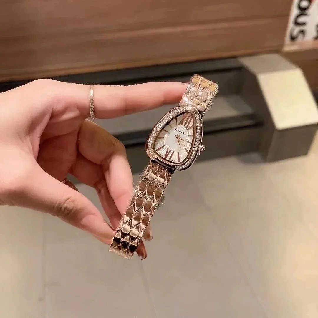 7 7