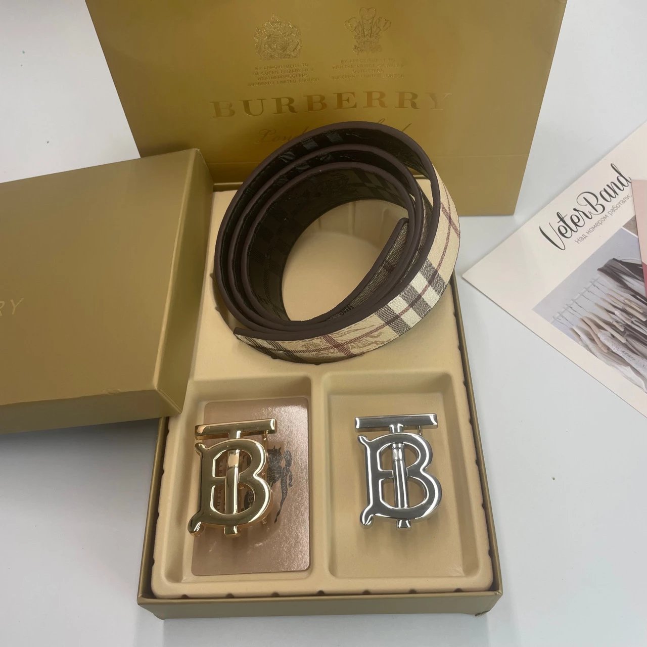 32 32