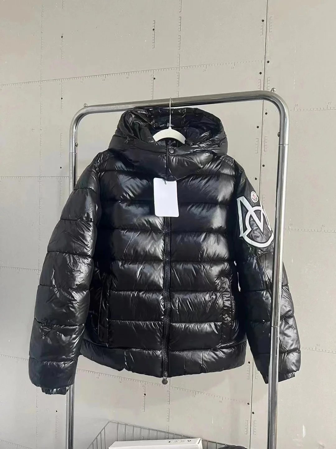 18 18