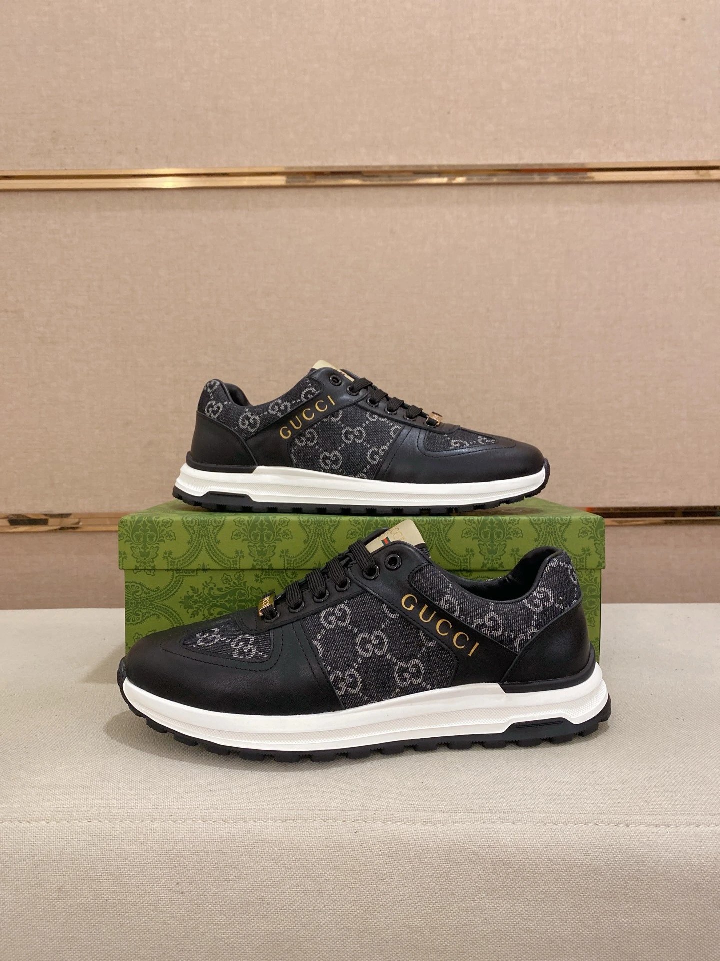 6 6