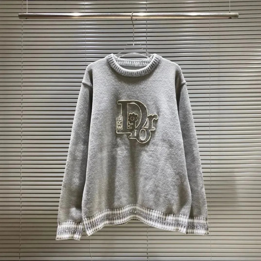8 8