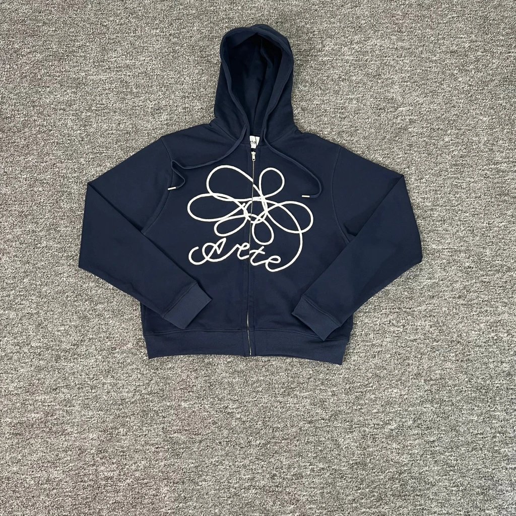 宝蓝色卫衣 宝蓝色卫衣