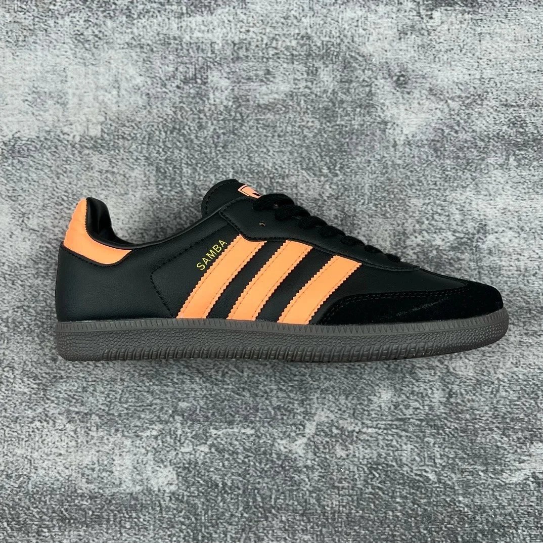 3 3