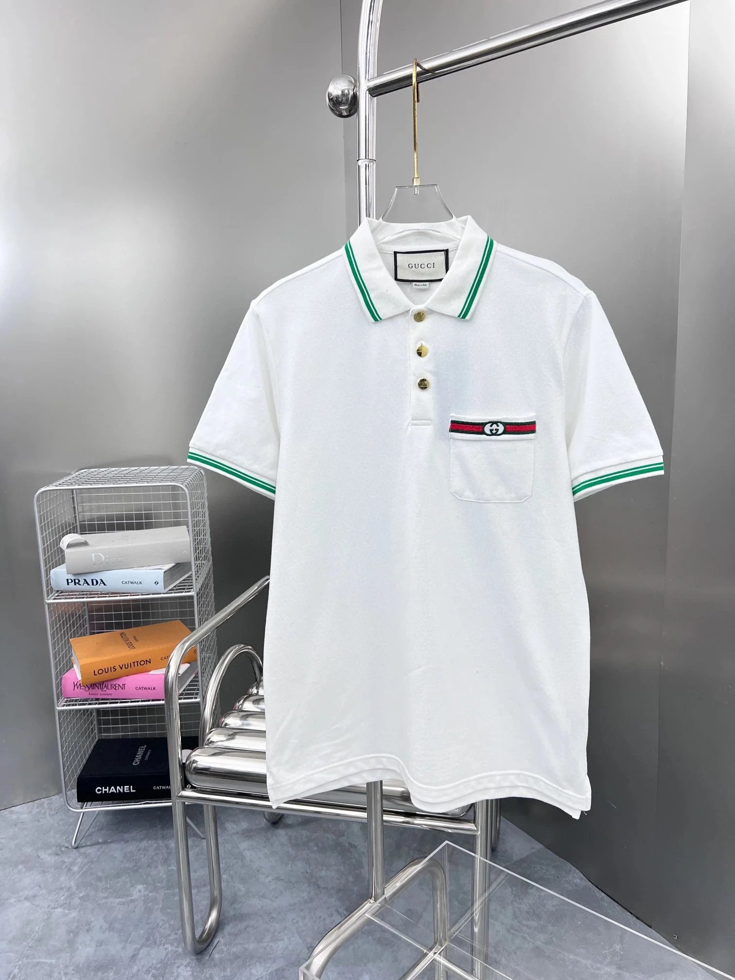 3 3