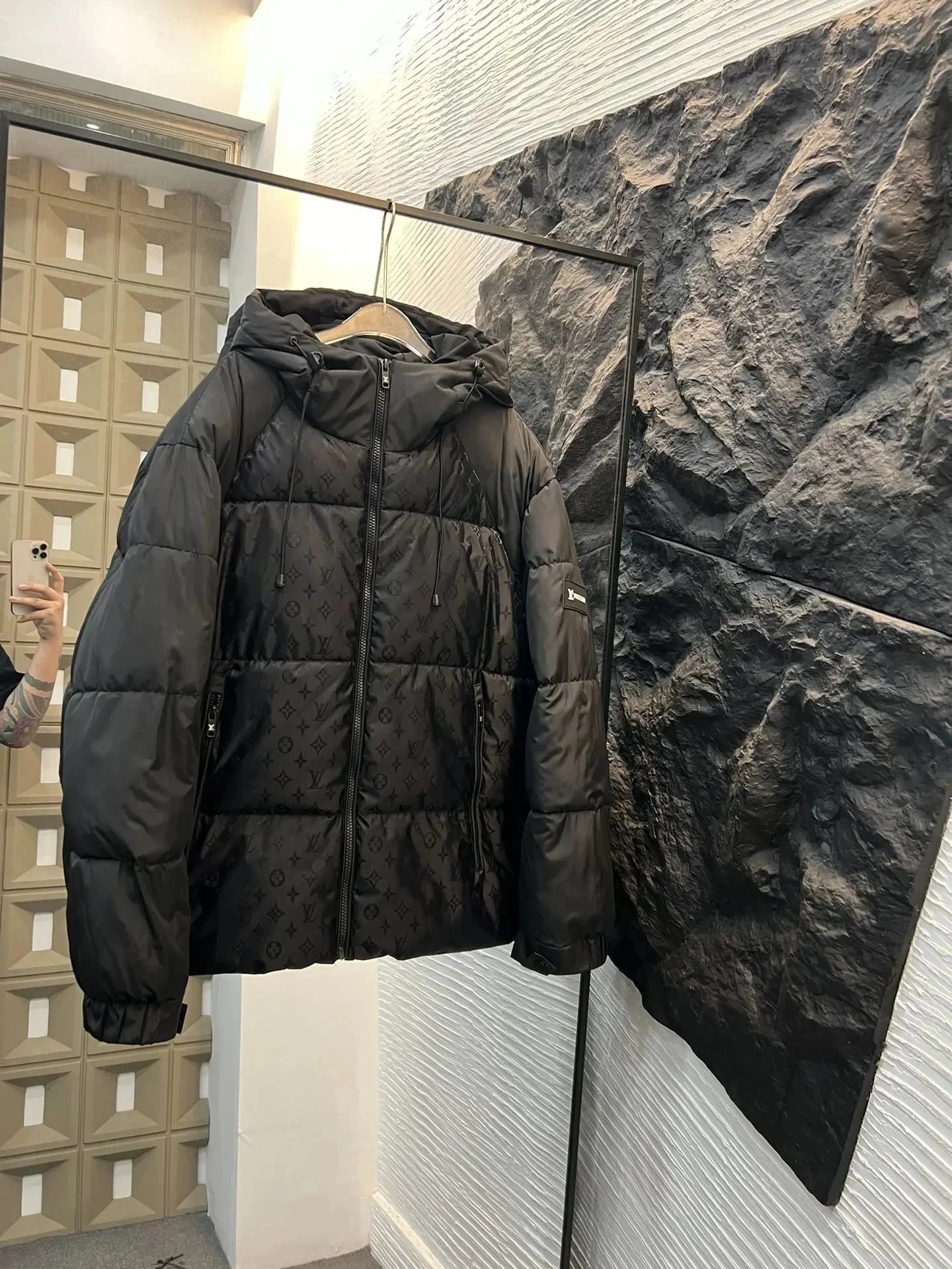 06