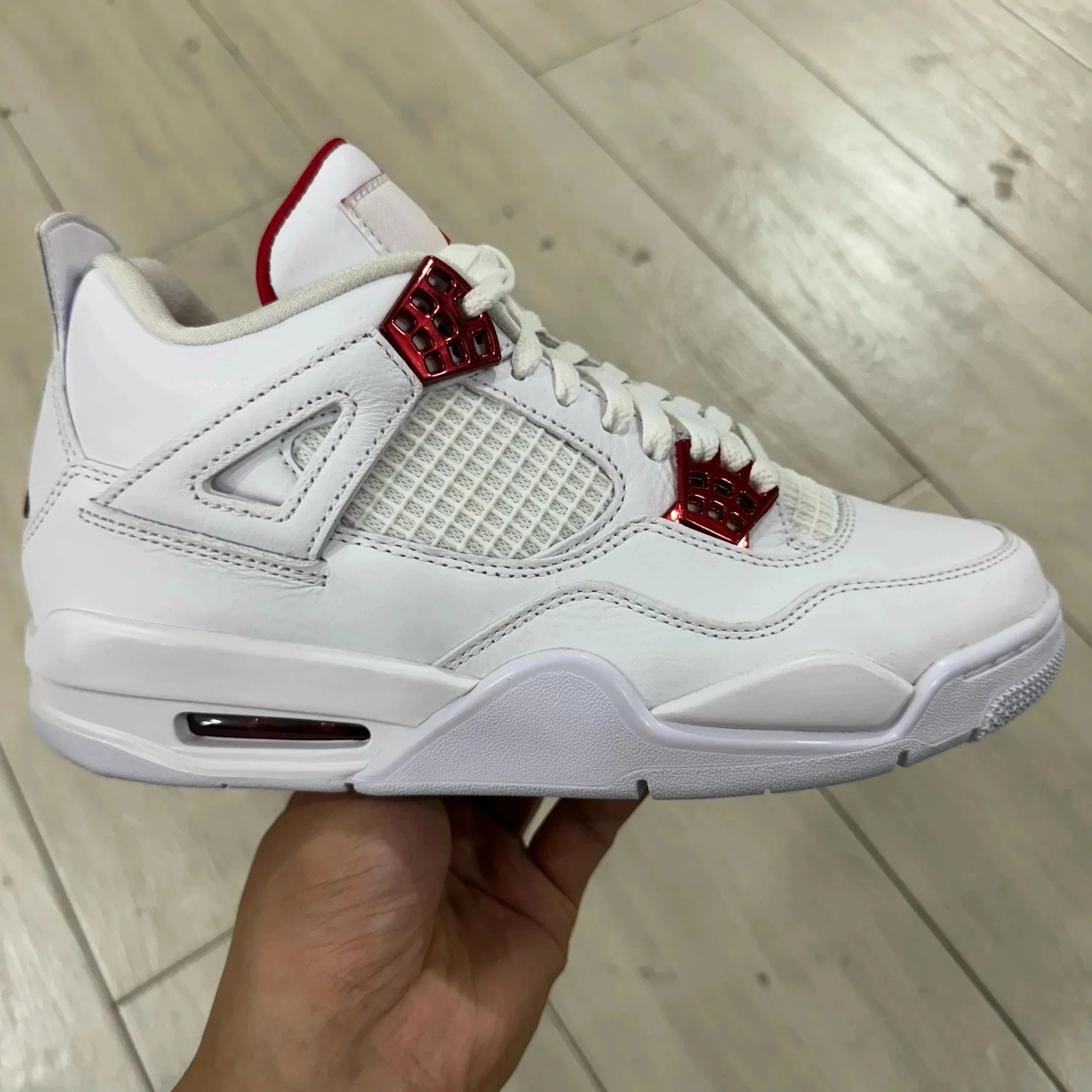 21白红金扣