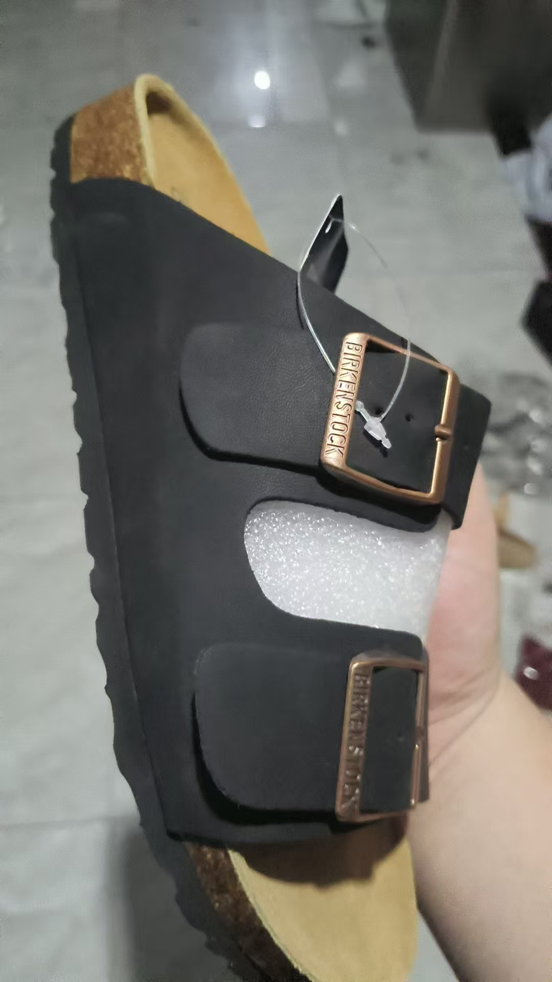 二扣黑色皮、古铜扣/超纤贴皮