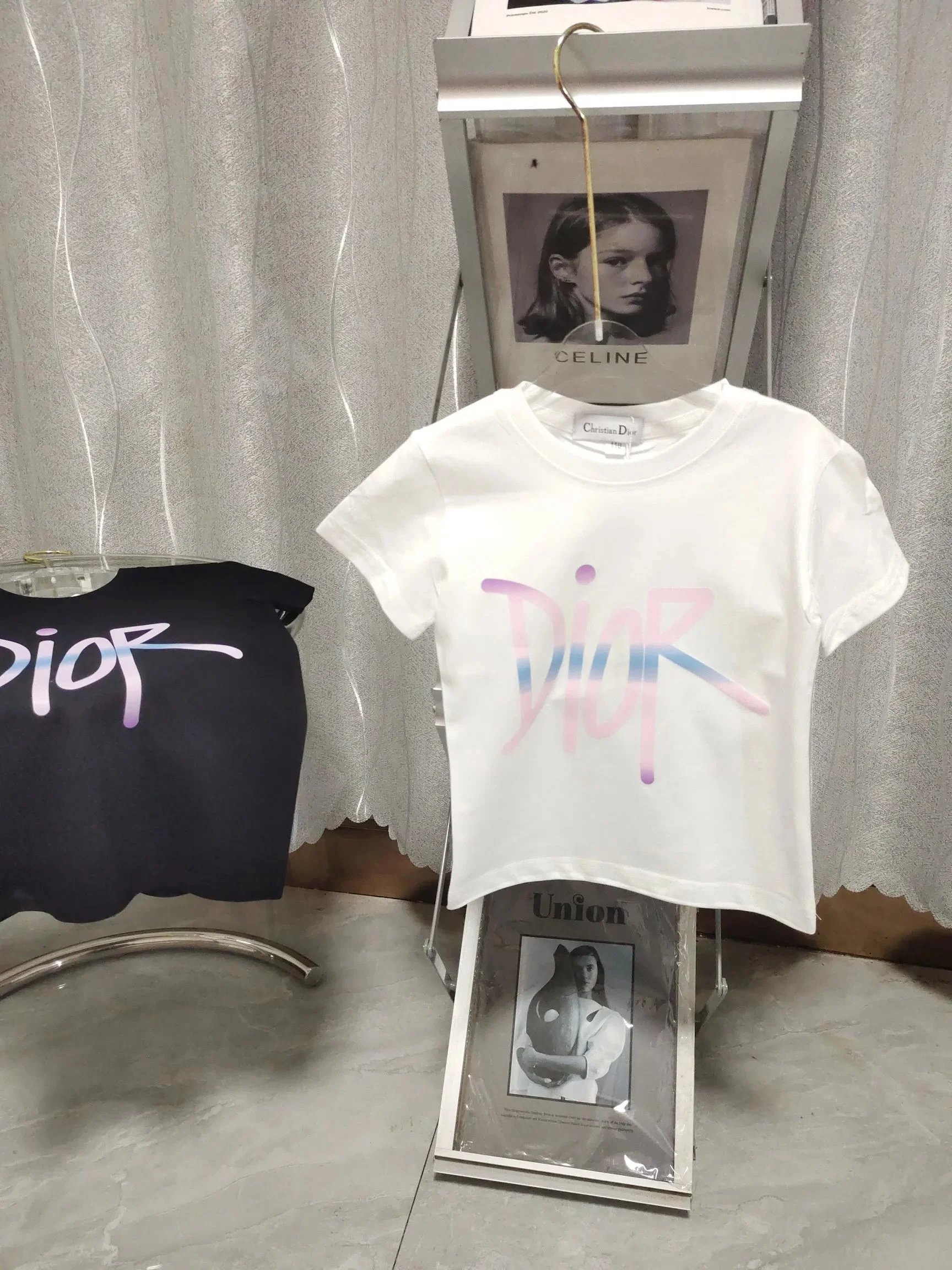 6 6
