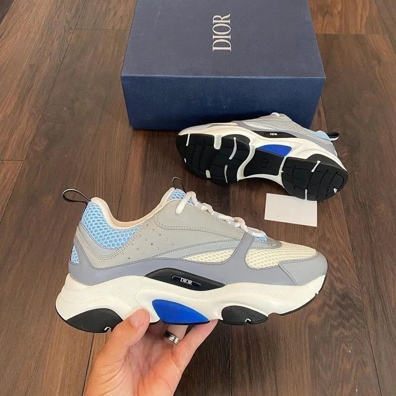 3 3