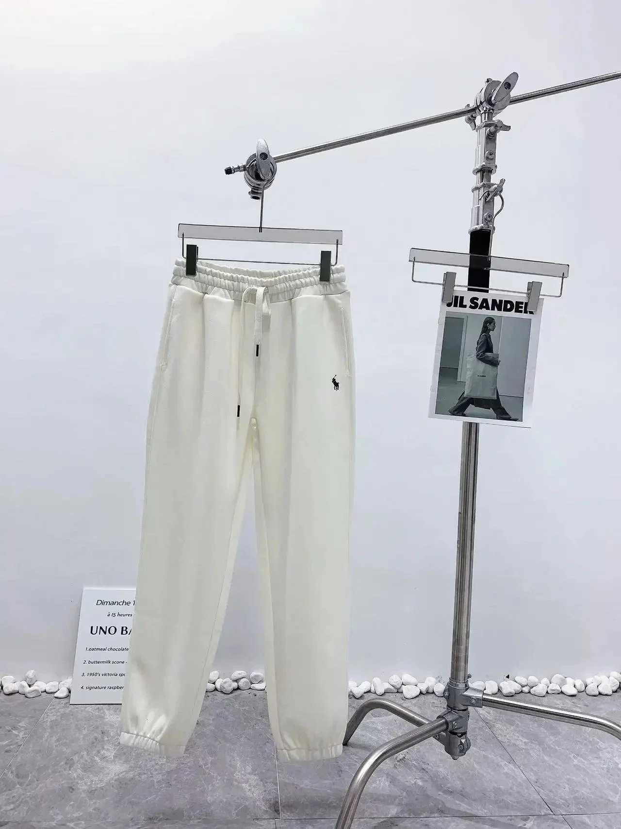 35 35