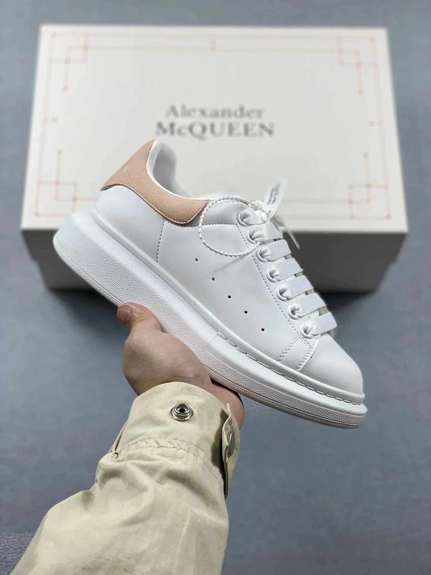 081253018 081253018