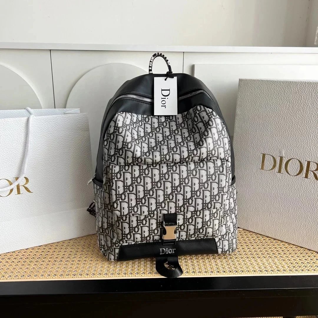01 01