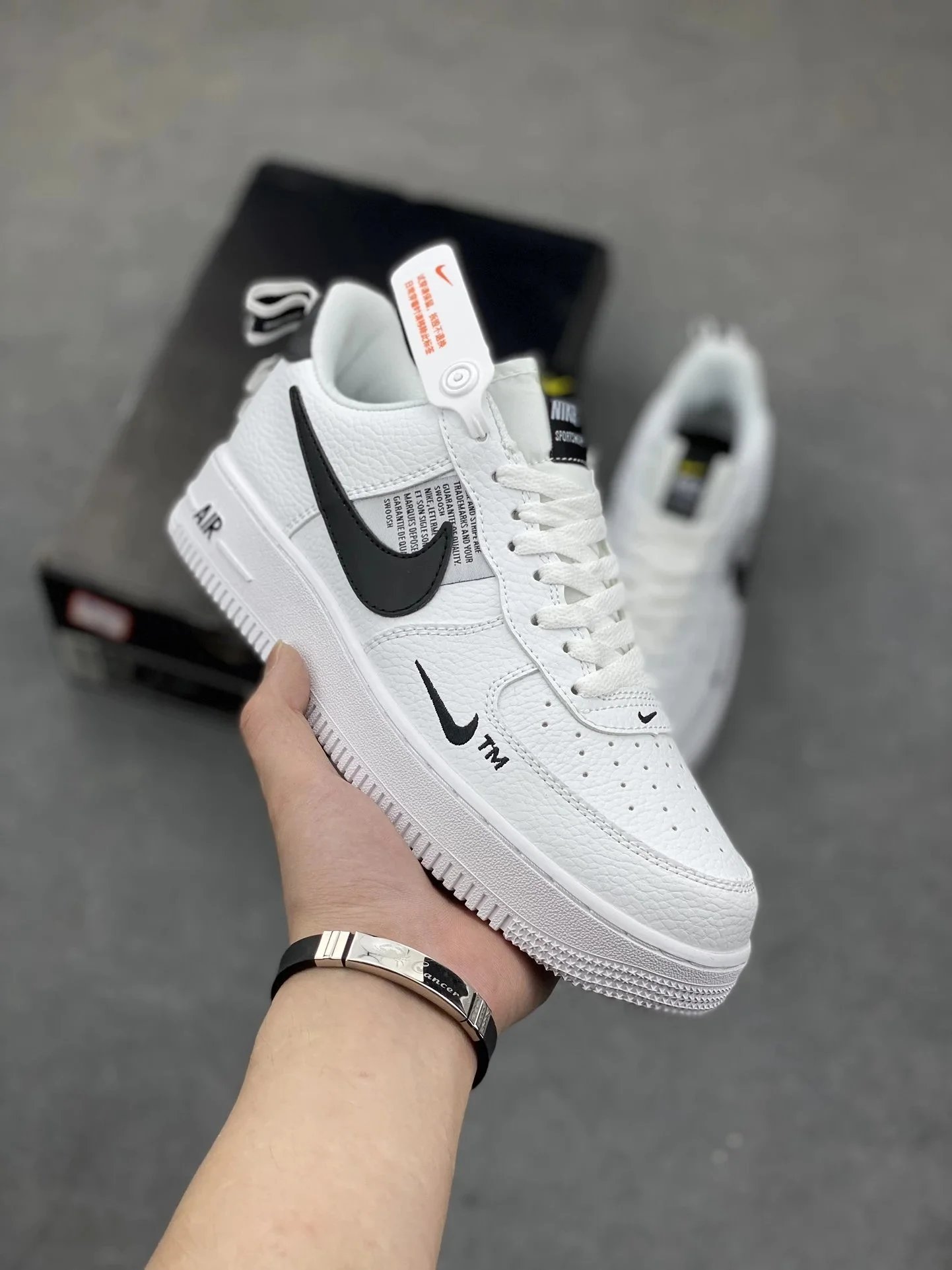 3 3