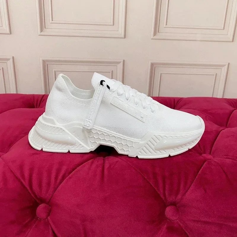 7 7