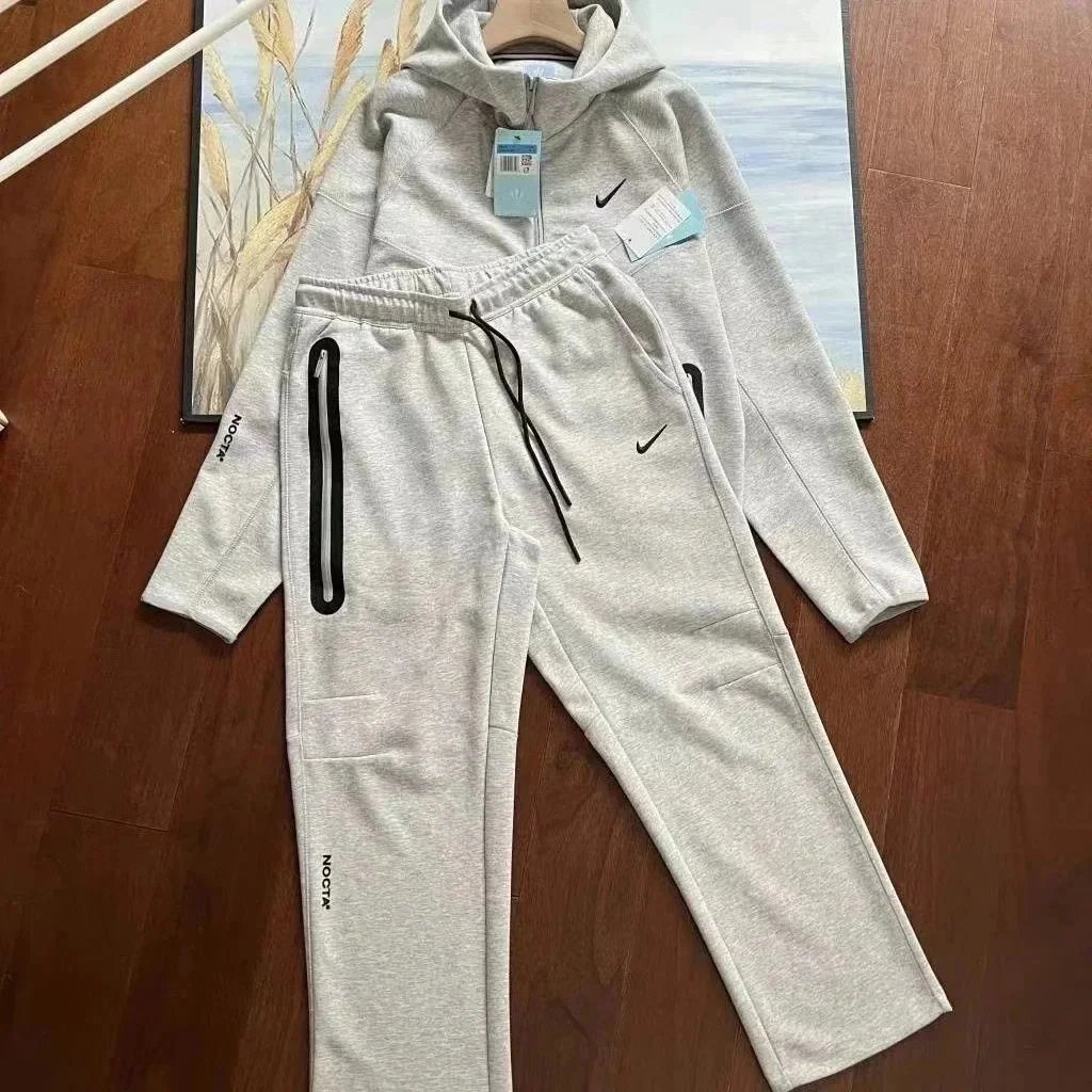 Nocta Tech 灰色套装 Nocta Tech 灰色套装