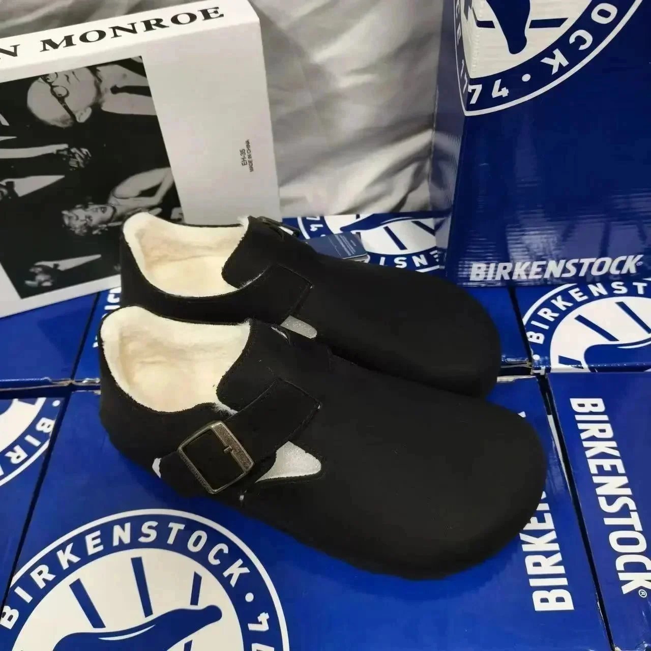 全包款 黑色皮面加绒 全包款 黑色皮面加绒