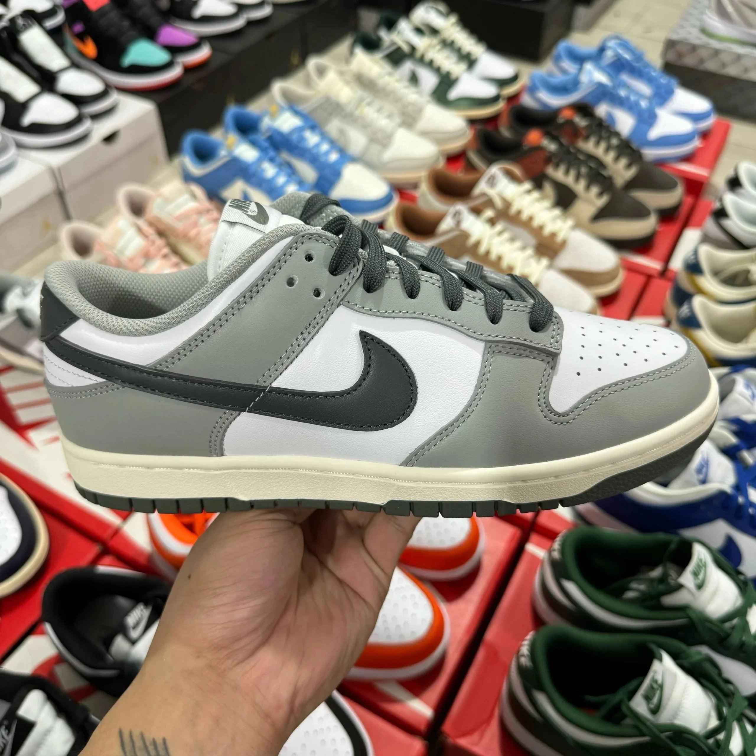 烟灰 烟灰