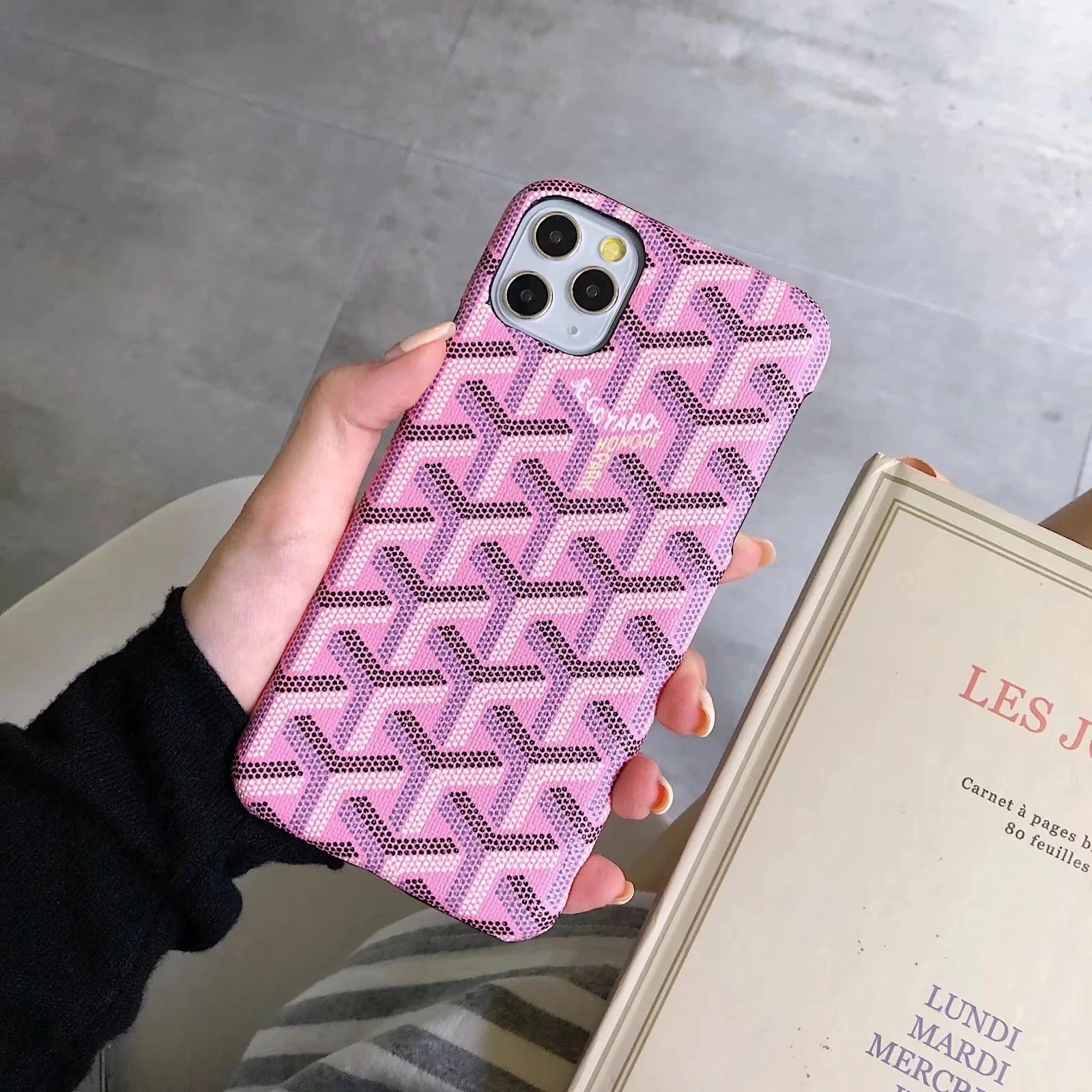 4 4