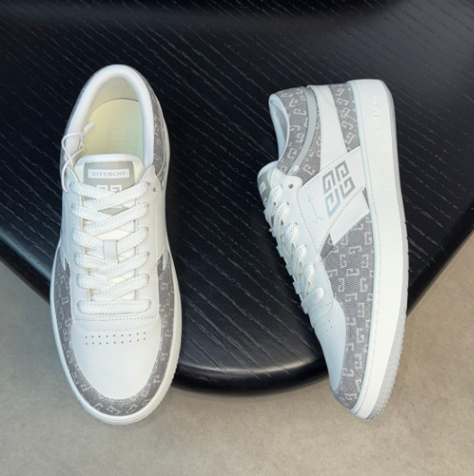 6 6