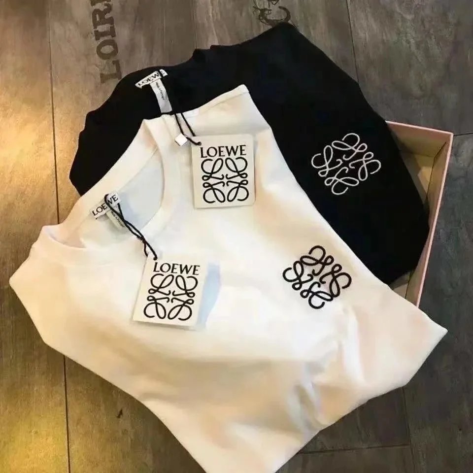 8黑 8黑