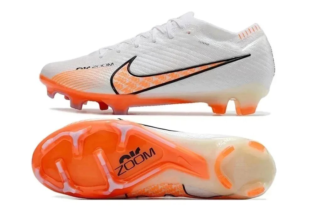 3 3
