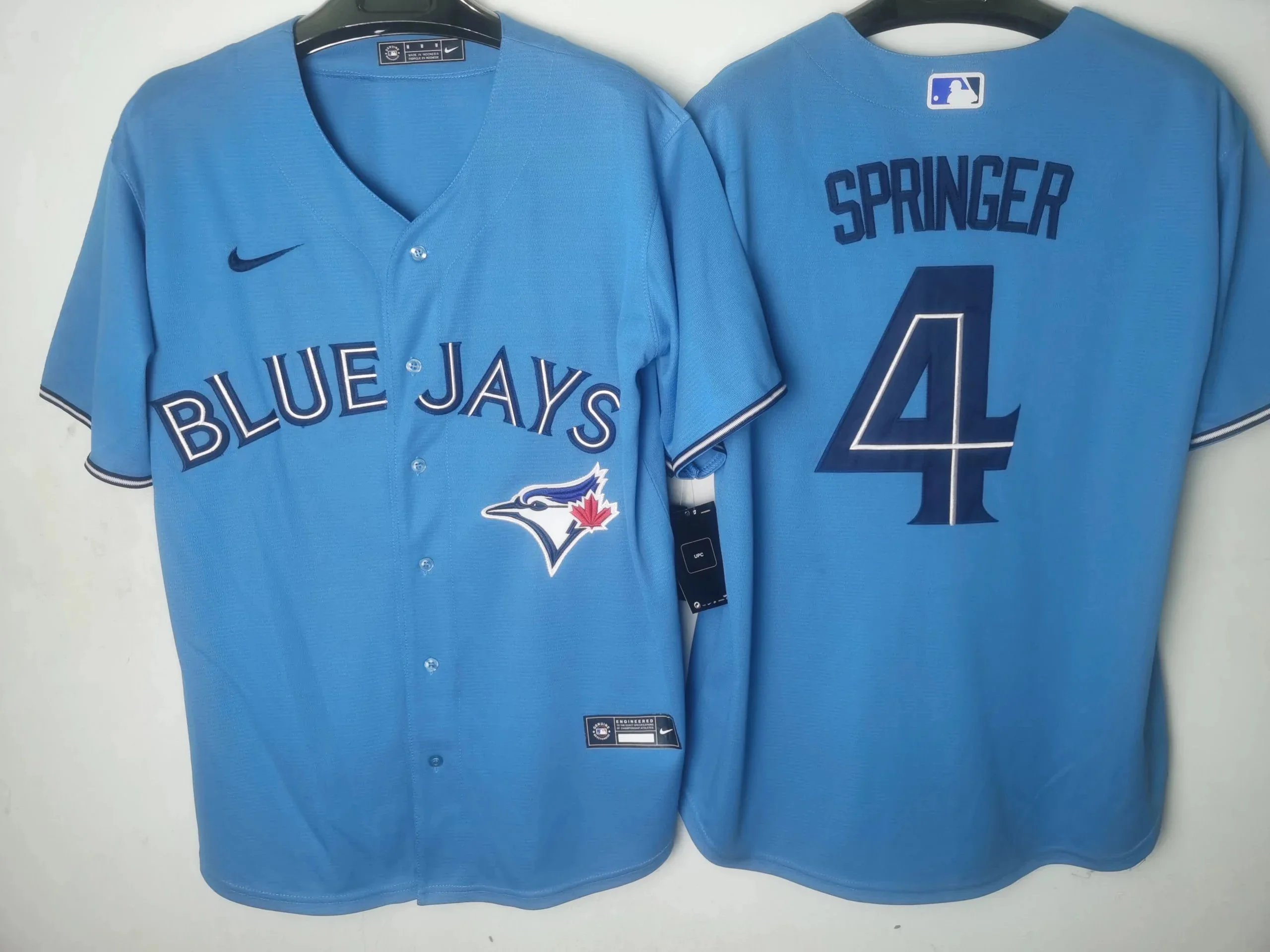 9 9