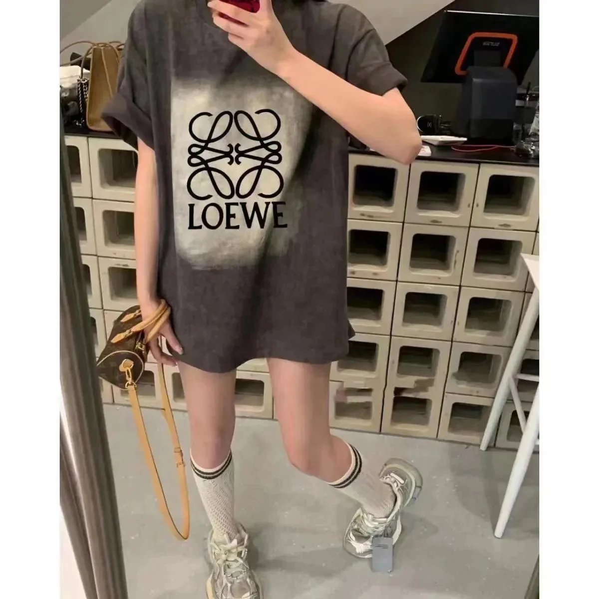 9 9