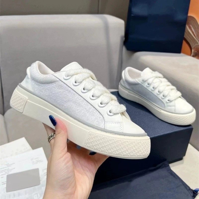 白色 白色